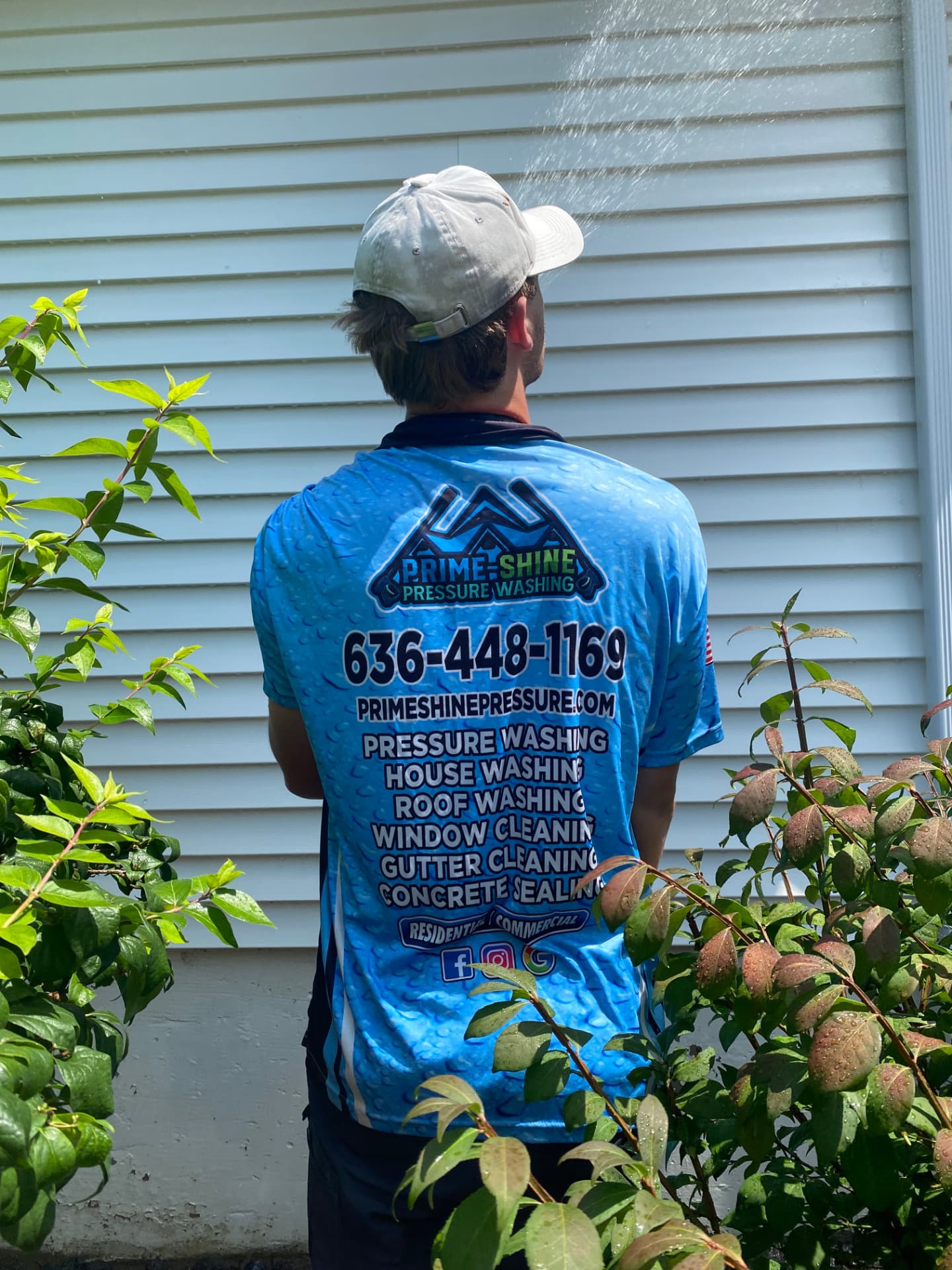 Prime-Shine technician soft washing home siding